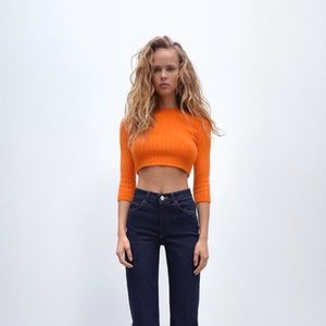 Knit 🧶 orange crop top -NWT